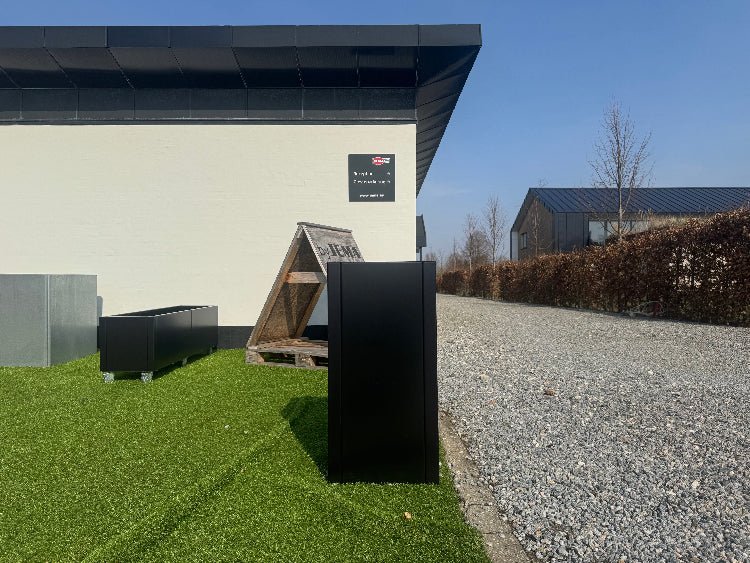 Sortlakeret-med-hjul