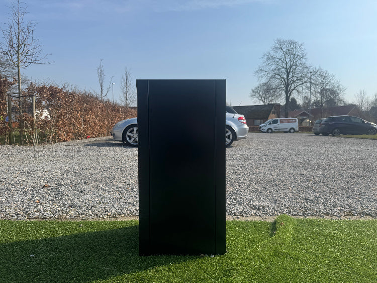 Sortlakeret-med-hjul