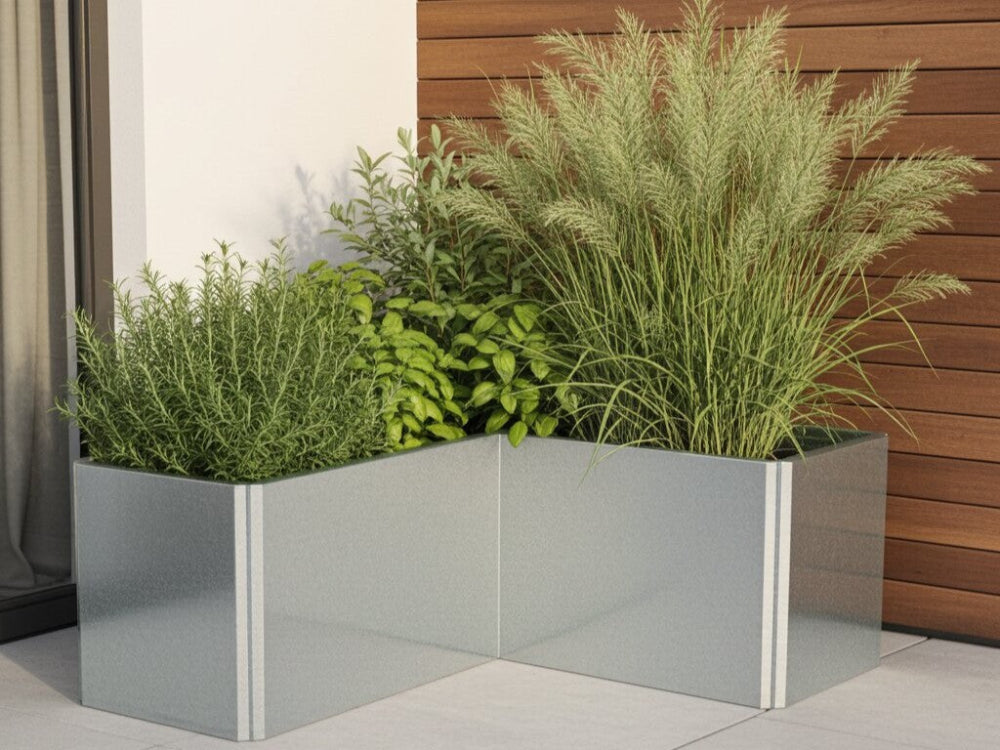edgy-vinkel-plantekasse-galvaniseret-staal-lav-terrasse