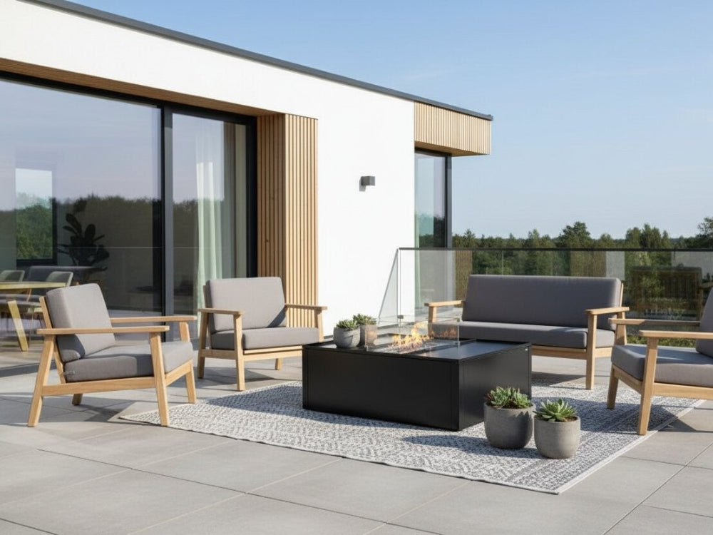 Loungebord med integreret ild til hyggelig terrasse