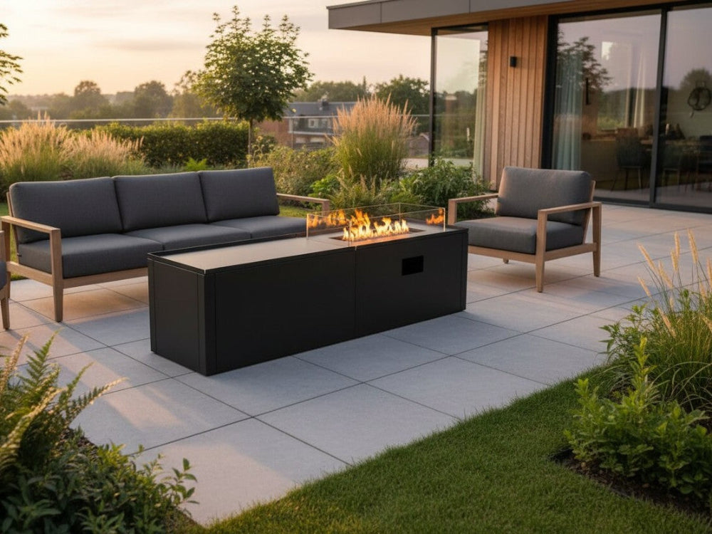 Loungebord med ild og hjul til fleksibel terrasse