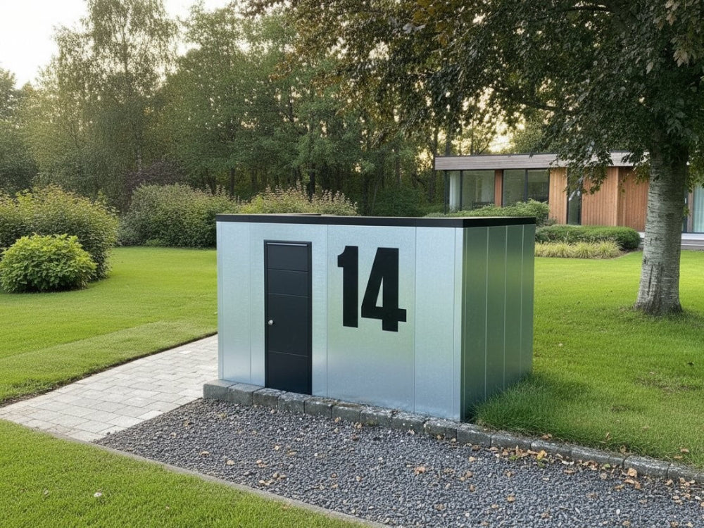 Renovationsskjul i sortlakeret stål med stilrent udtryk