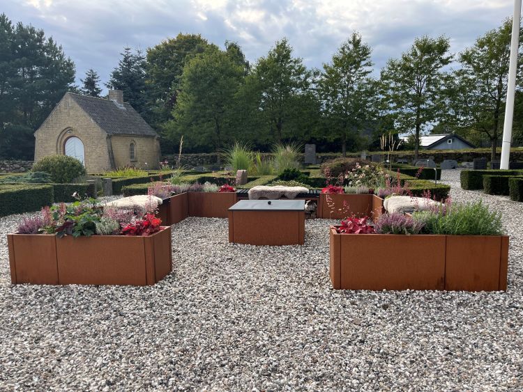 Bålsteder i stål med bænke