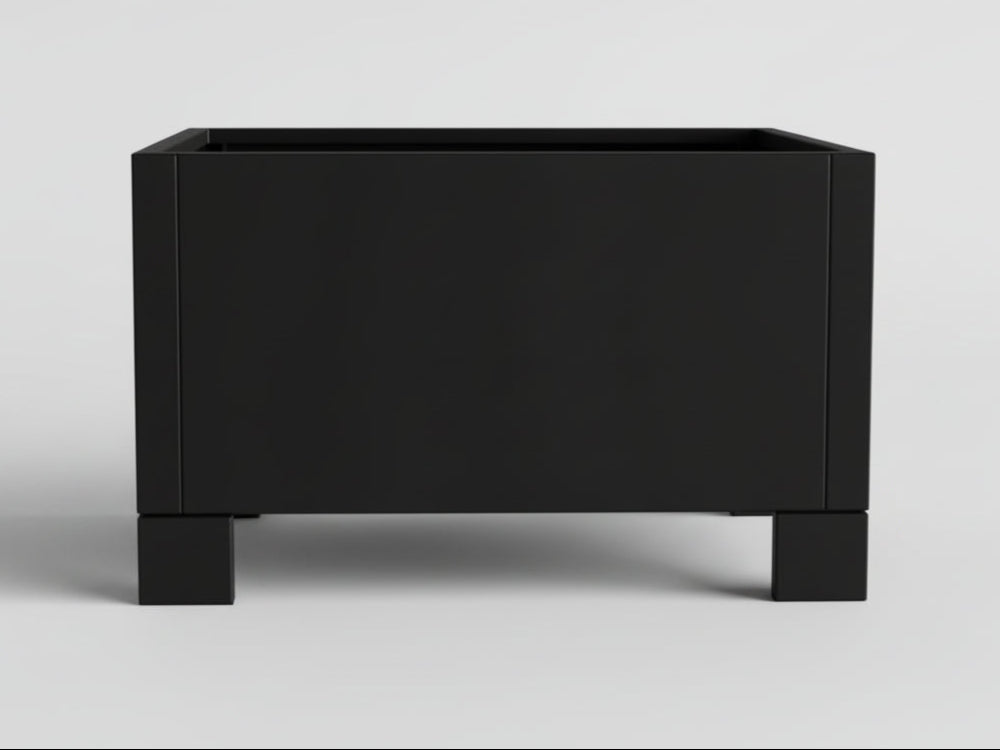Plantekasse i stål med fødder i minimalistisk og funktionelt design