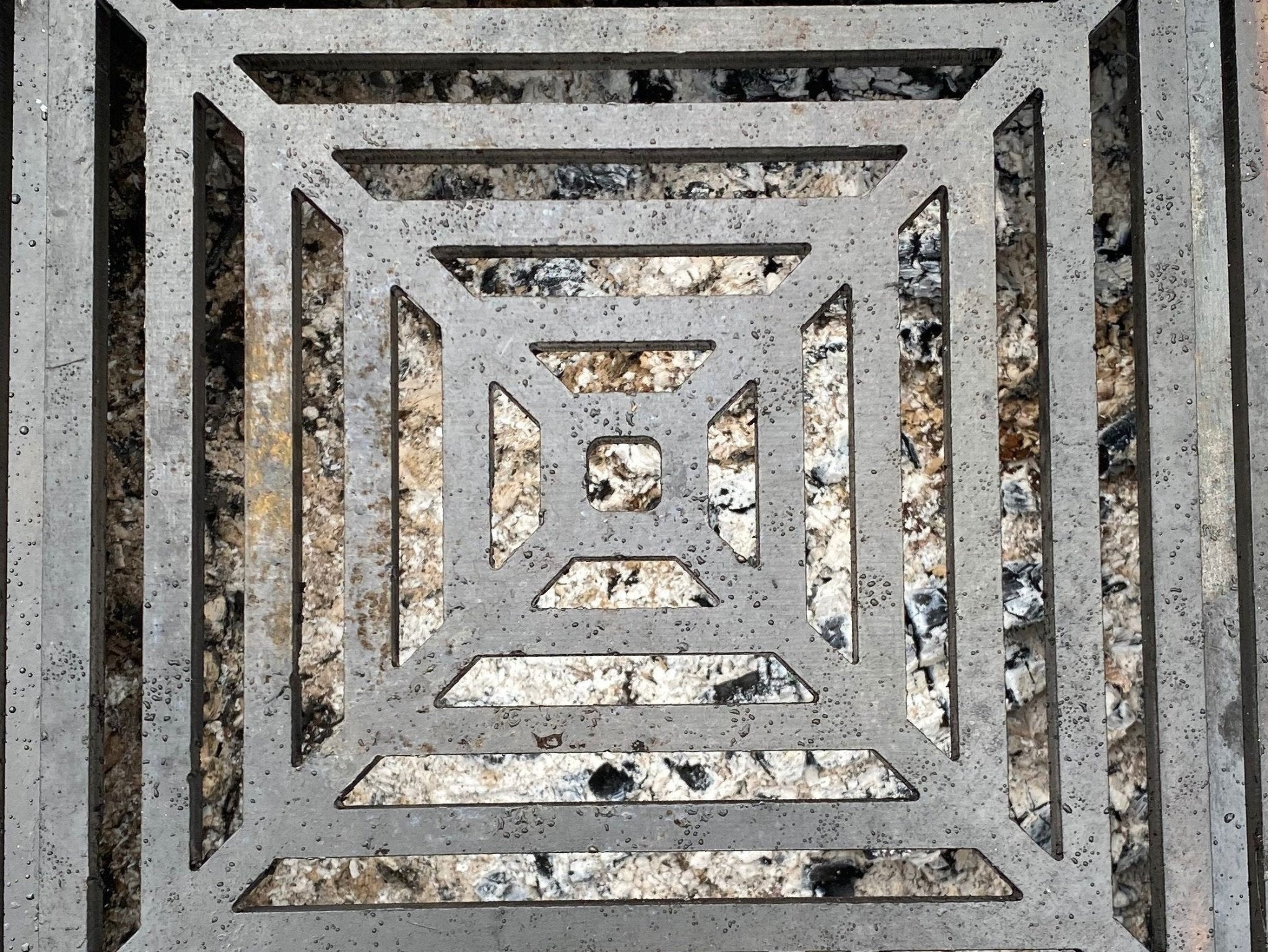 Grillplade og rist til CUBY 60 x 60 cm.